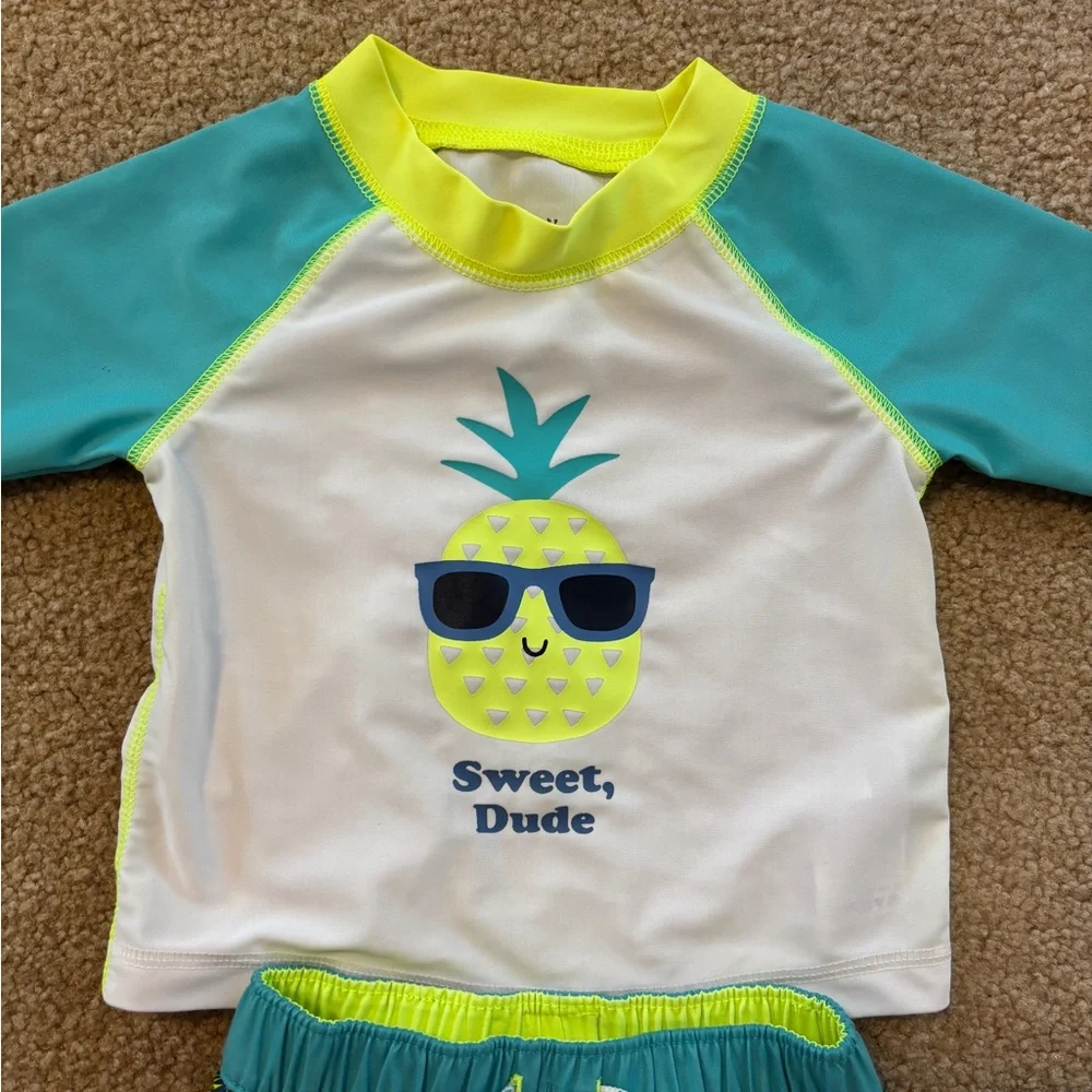 Baby Gap Rash Guard and Swimsuit Size 6-12 Months